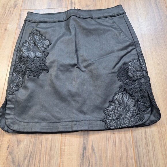 Faux leather black lace mini skirt size 4 goth - Picture 1 of 5